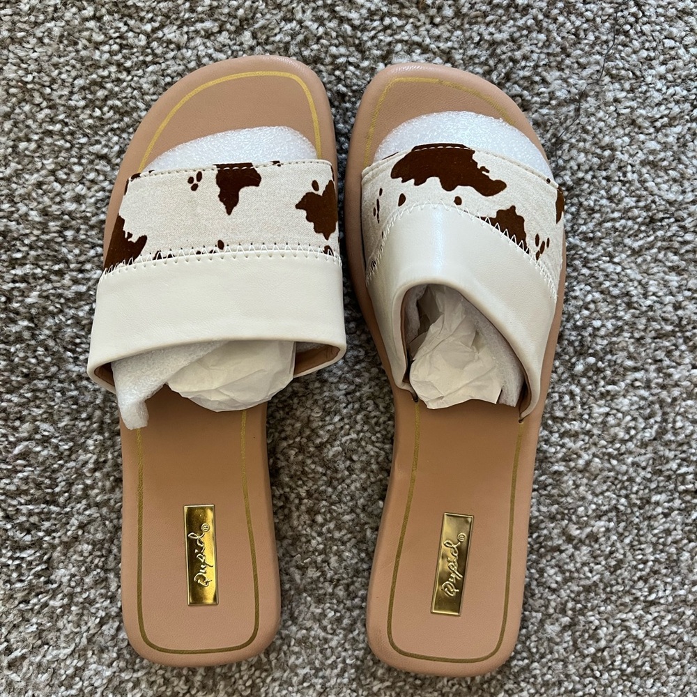 Qupid Tan and Brown Women's Slide Sandals
